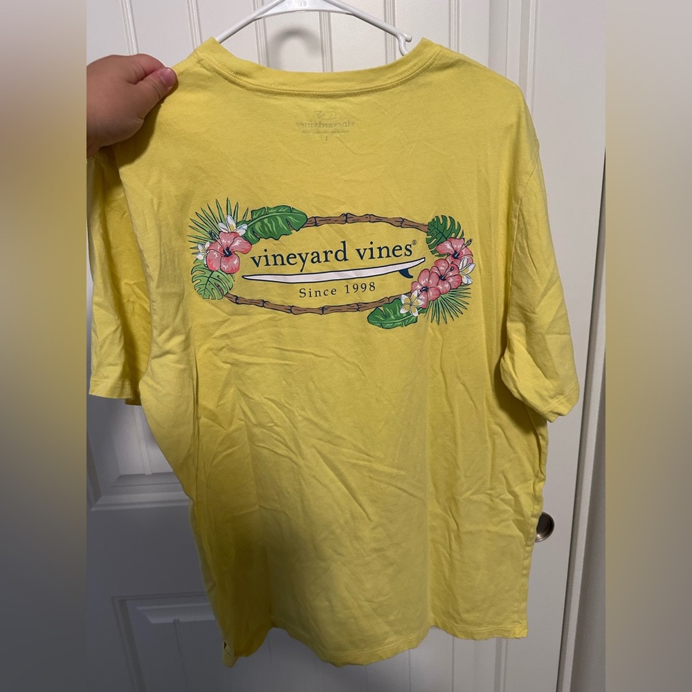 VV Tee